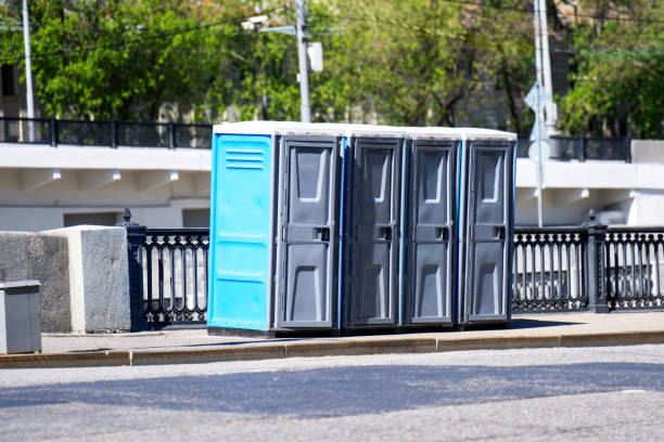 Best Portable restroom trailer rental  in Gadsden, AL